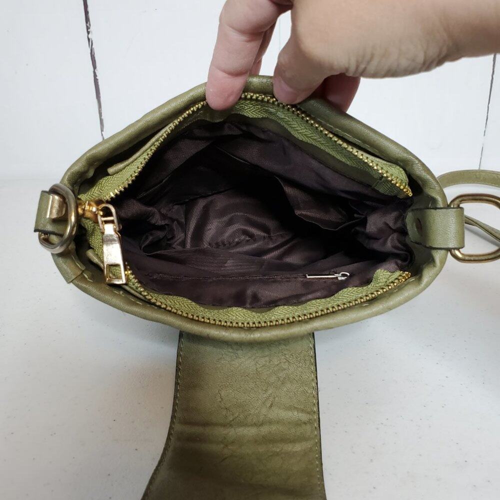 Vintage Boho Olive Green Turquoise Medallion Woven Festival Crossbody Bag - Picture 6 of 11